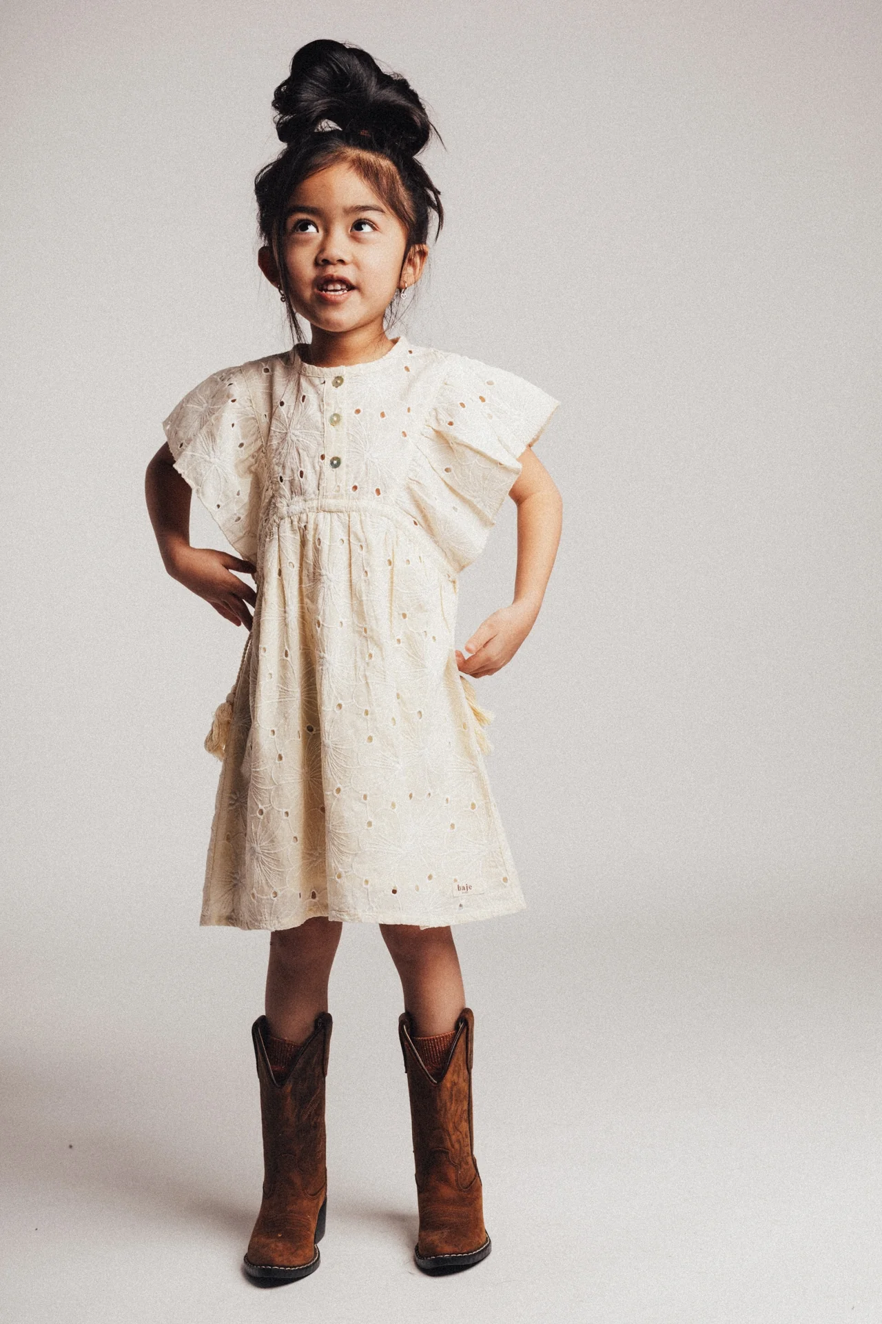Baje_studio_Mollys_jurk_bloem_creme_1